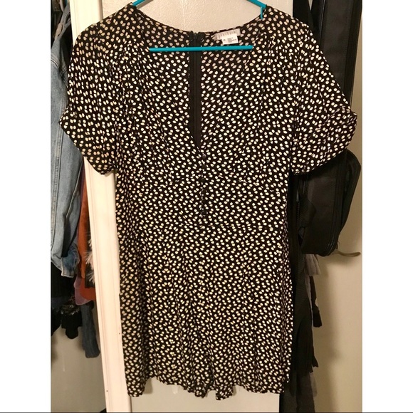 Vintage-looking Romper - Picture 1 of 2